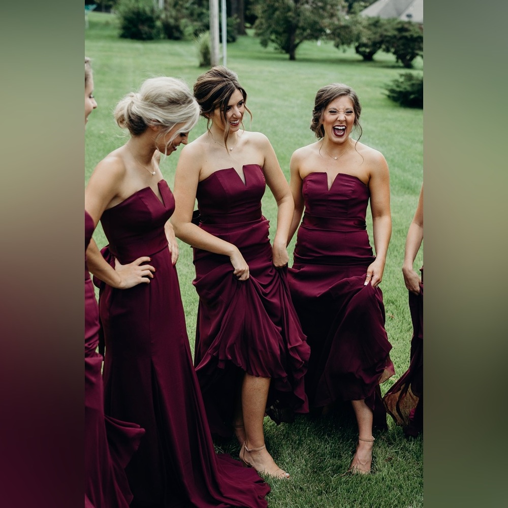 Vera Wang White Collection Bridesmaid Dreas